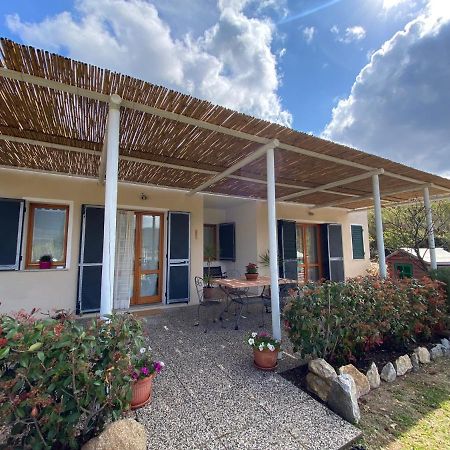 Villetta Di Rosa Procchio  Ngoại thất bức ảnh