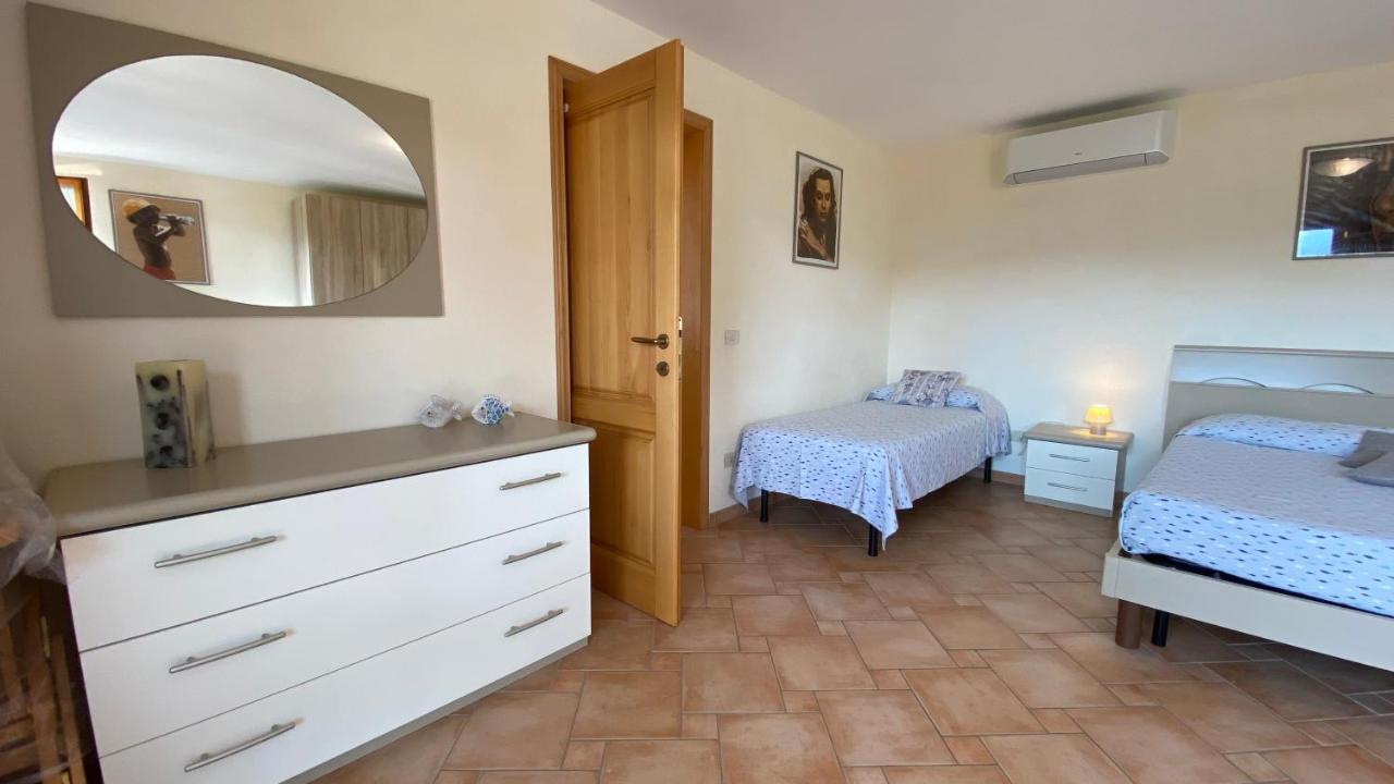 Villetta Di Rosa Procchio  Ngoại thất bức ảnh